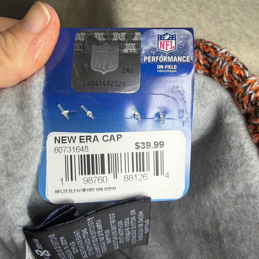 New Era Cincinnati Bengals 2025 NFL Sideline Knit Beanie Pom Hat Orange Black - Picture 6 of 7
